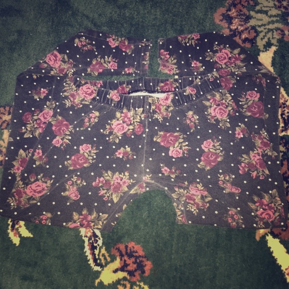 🌹ROSES AND POKADOT LEGGINGS 🌹 - Picture 1 of 4